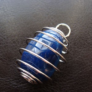 Pendentif Spirale Agate bleue